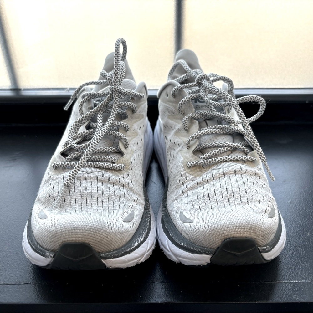 Hoka Clifton 8 Running Shoes